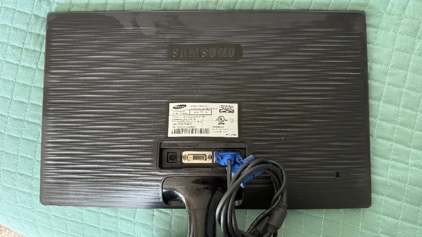 Monitor Led DVI Vga Samsung S19b300b 18,5 Polegadas - Foto 2