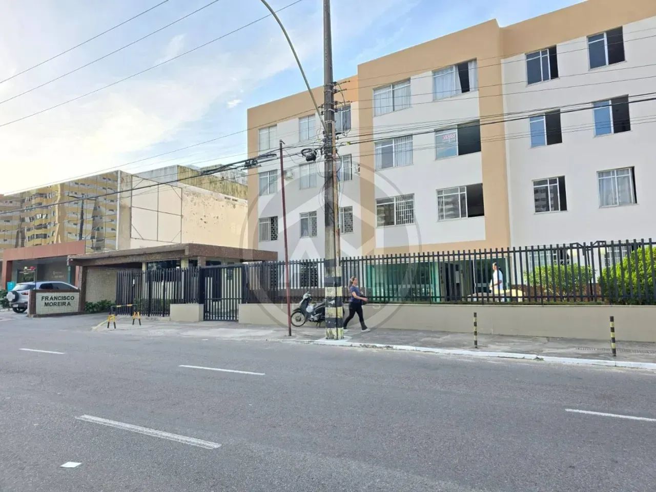 EXCELENTE IMOVEL NO COND. FRANCISCO MOREIRA - Foto 4