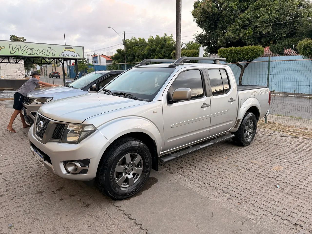 Nissan Frontier SV AT. CD 4X4 2.5 TB DIES. AUT. 2015