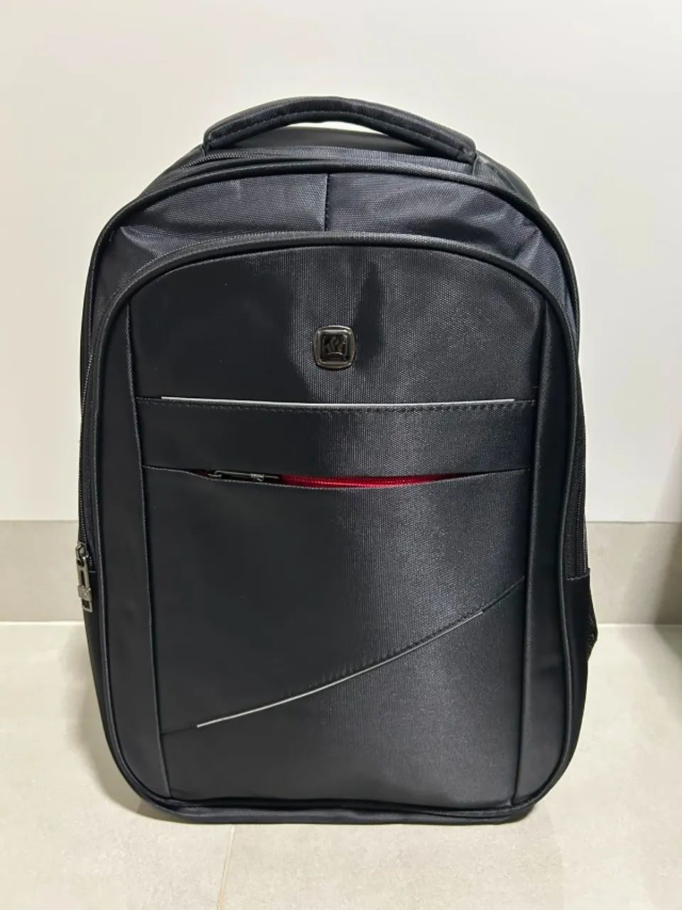 Mochila Preta NOVA Resistente Nunca Usada