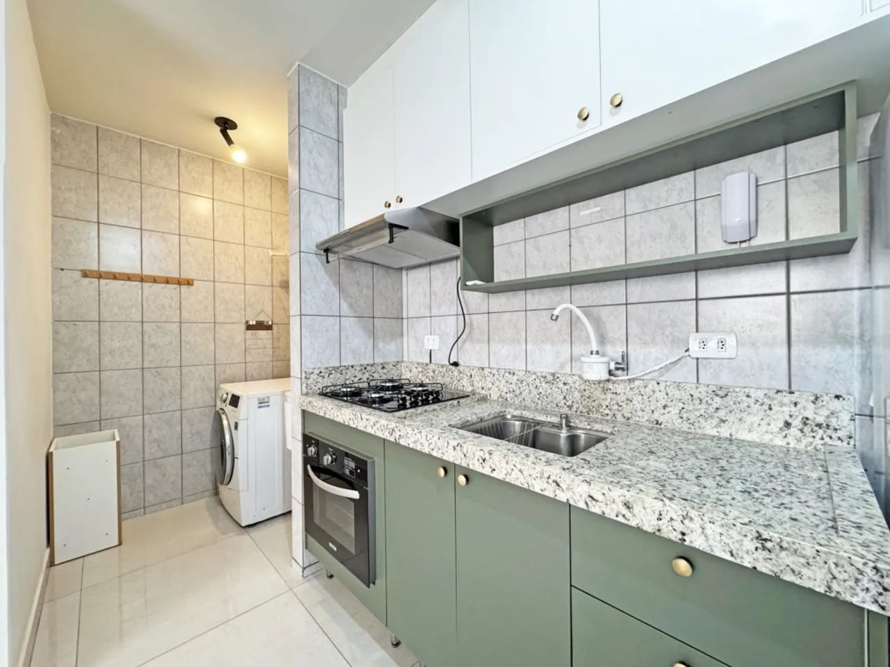 Apartamento 01 quarto mobiliado - Próximo a UEM - com praticidade e localização estratégic