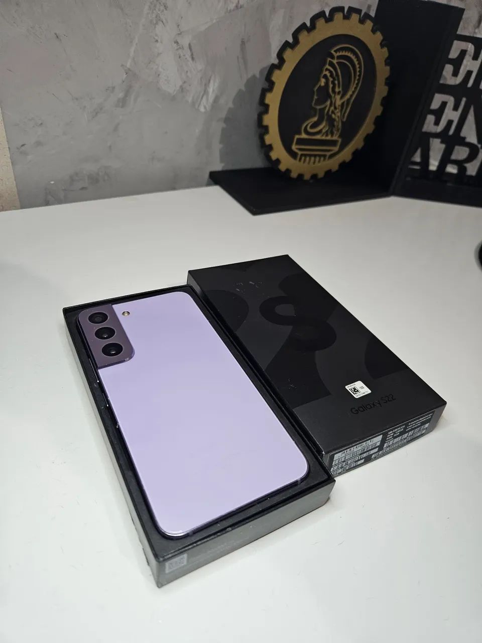 Samsung Galaxy S22 versão lilás 