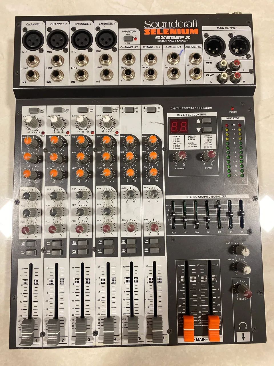 Mesa de Som Soundcraft Selenium - 6 Canais