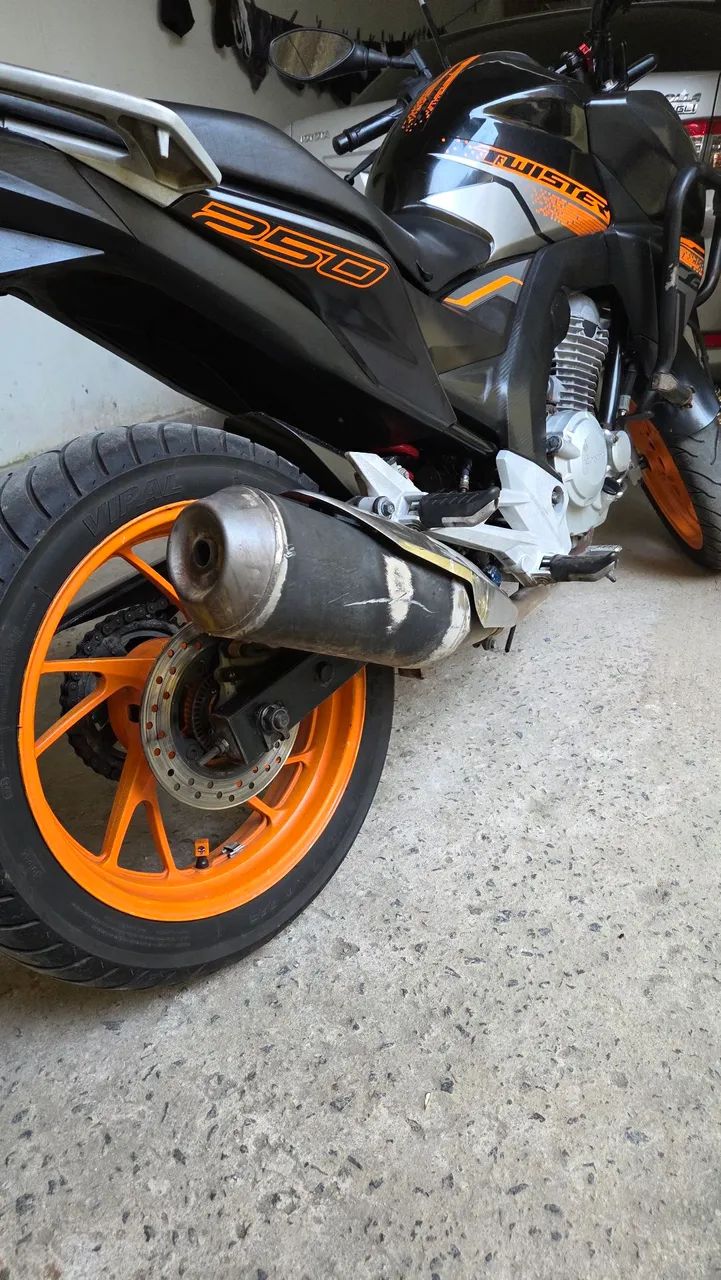 CB TWISTER 2021 ABS - Foto 3