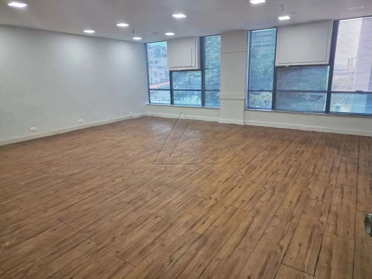 Conjunto Comercial Centro, Rio de Janeiro R$ 1.15 mi, Cod: 6225