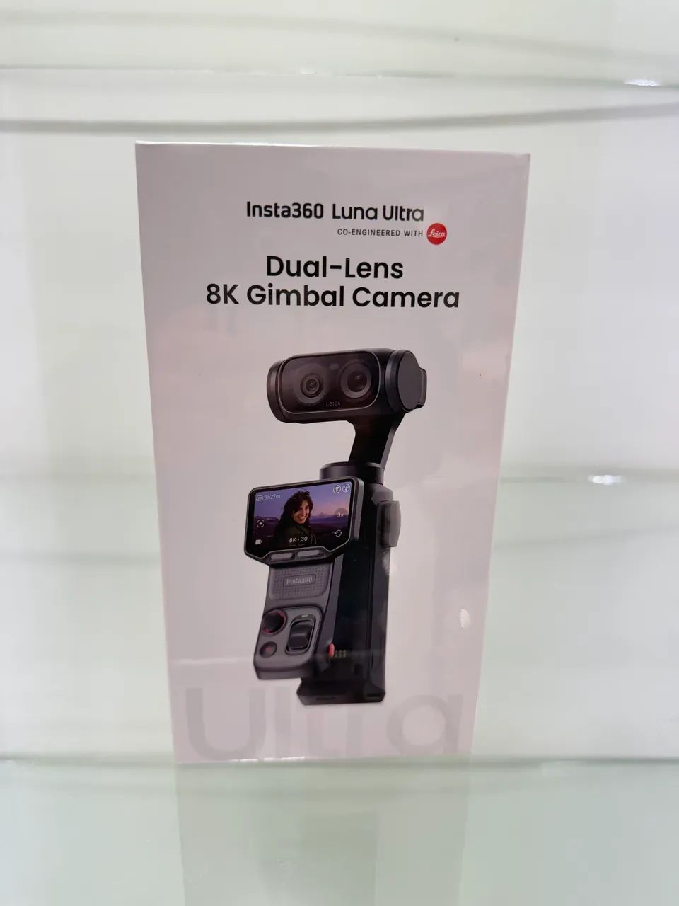 Insta360 Luna Ultra - Dual-Lens 8K Gimbal Camera | Nova e Lacrada