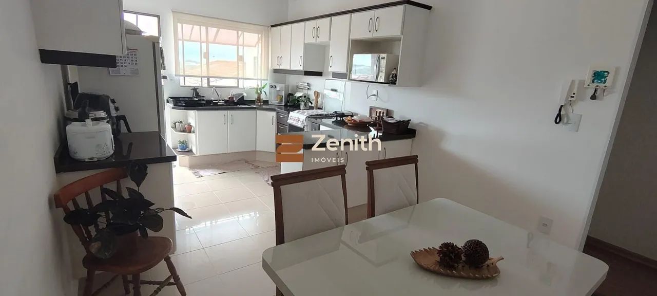 Casa com 2 quartos - Bairro Jardim Aureliano
