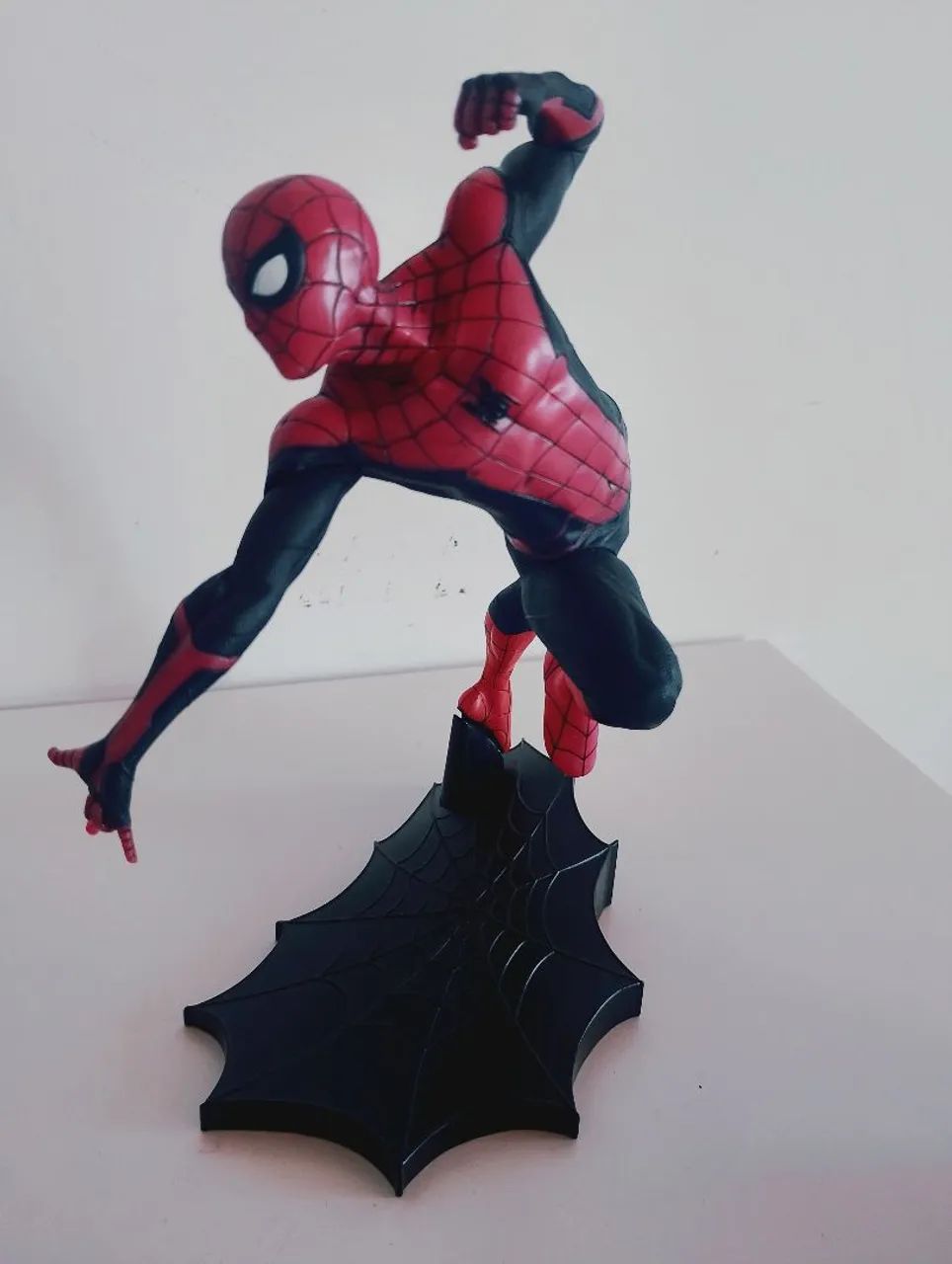 Spiderman Homem Aranha oficial Marvel 21cm - Foto 2