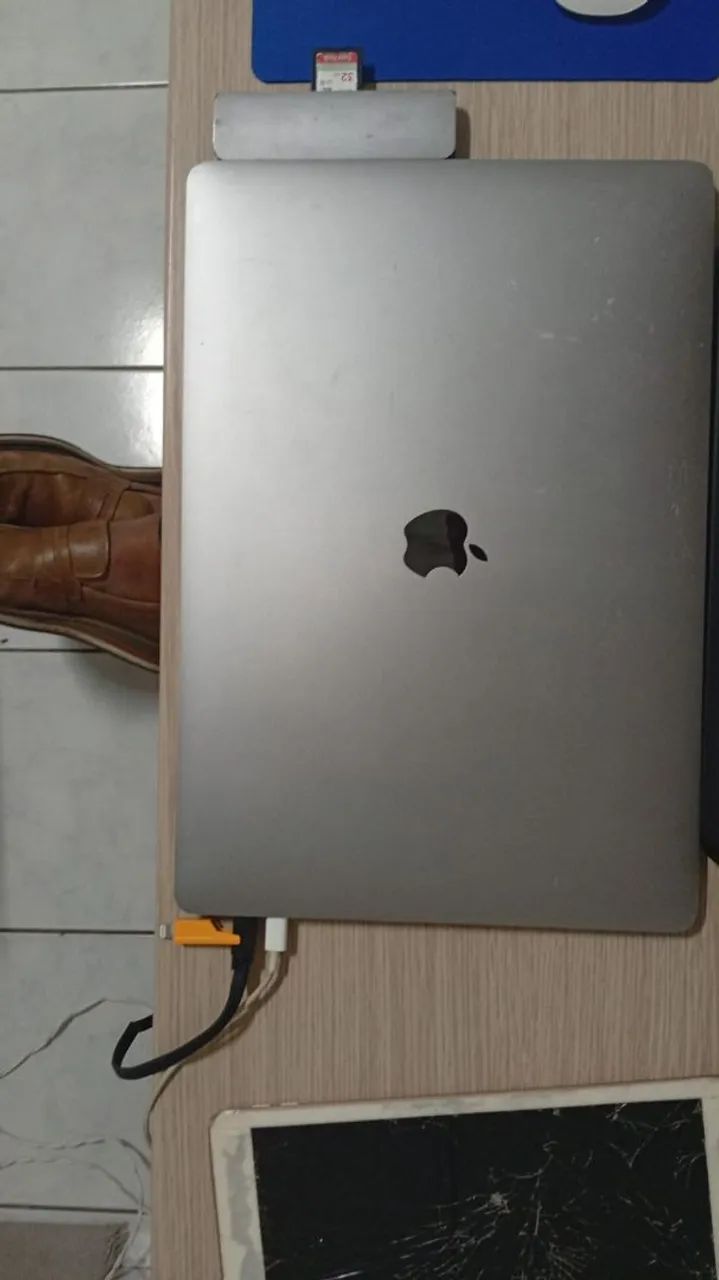 MacBook Pro (2018)  