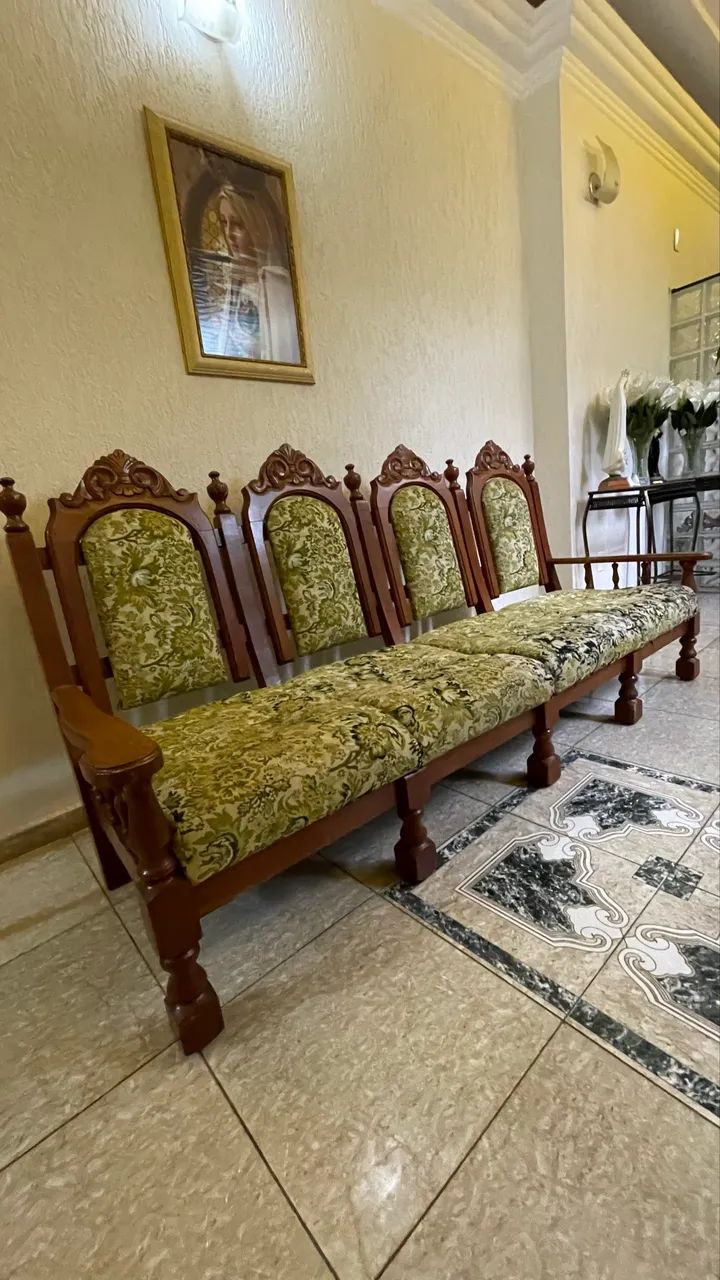 Sofa antigo estilo colonial - Foto 2