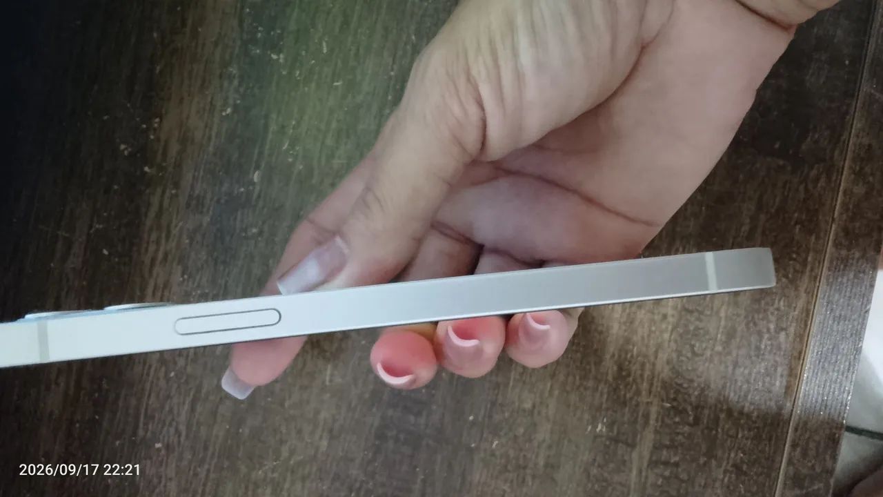 Vendo um iPhone 12 - Foto 4