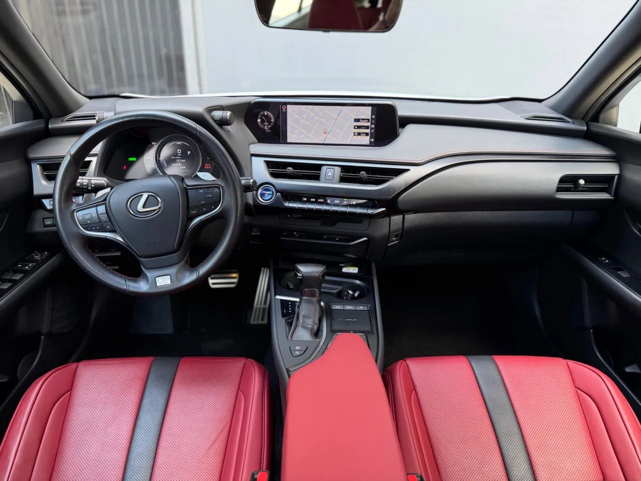 Lexus UX-250h F-sport 2.0 16V Aut.(hybrid), foto 5 de 13