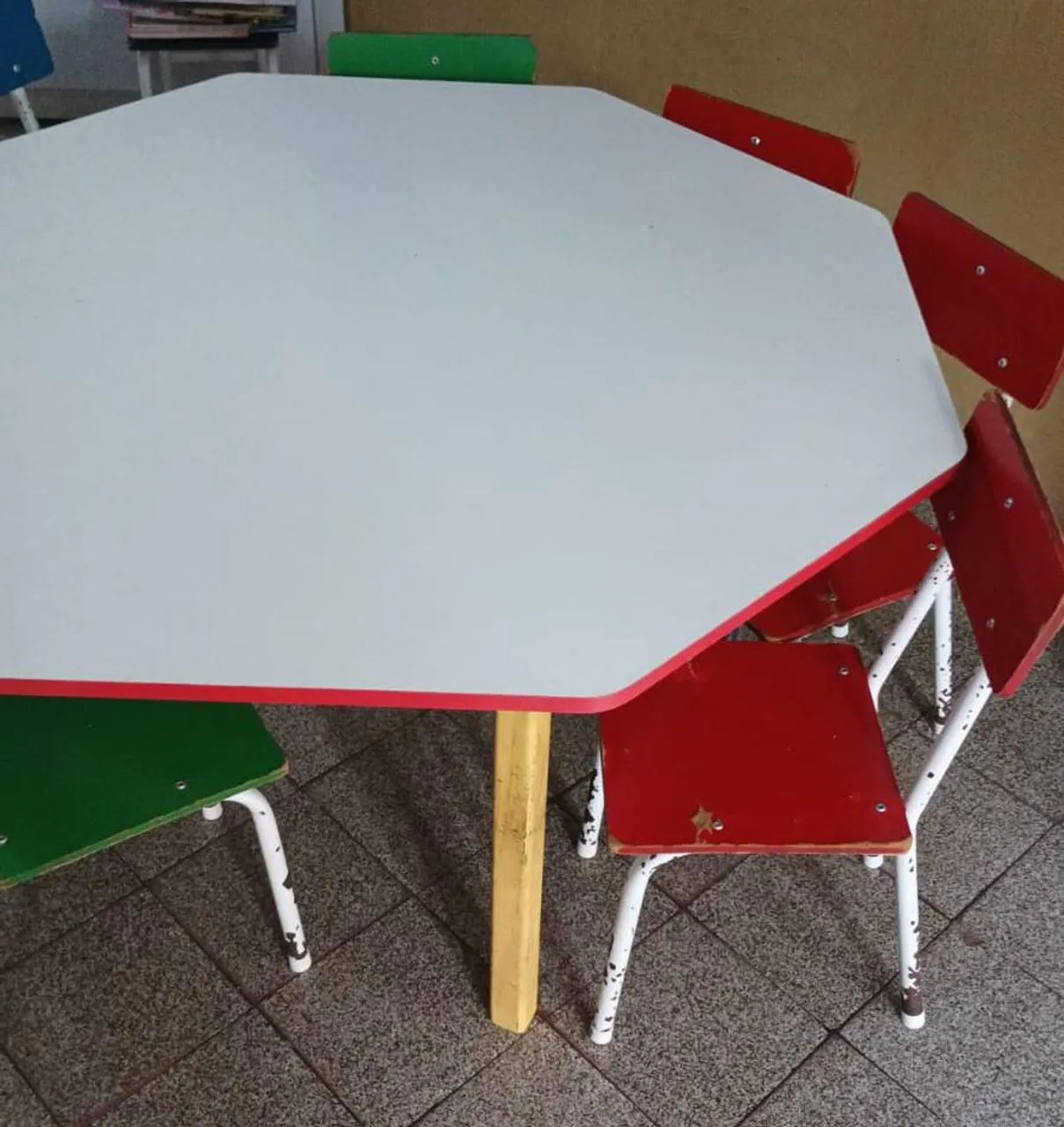 Mesa e cadeira escolar  - Foto 3