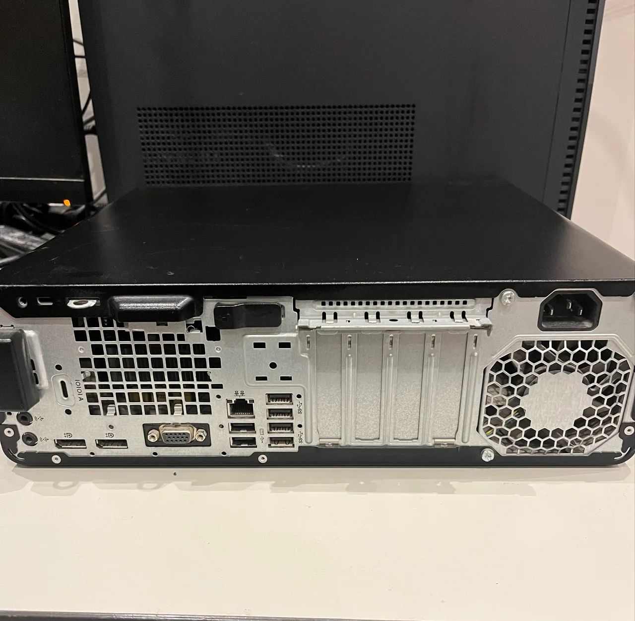 HP Elitedesk G4 - Foto 3