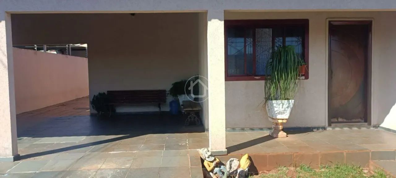 CASA COM 3 QUARTOS EM TERRENO DE 600 M². - Foto 3