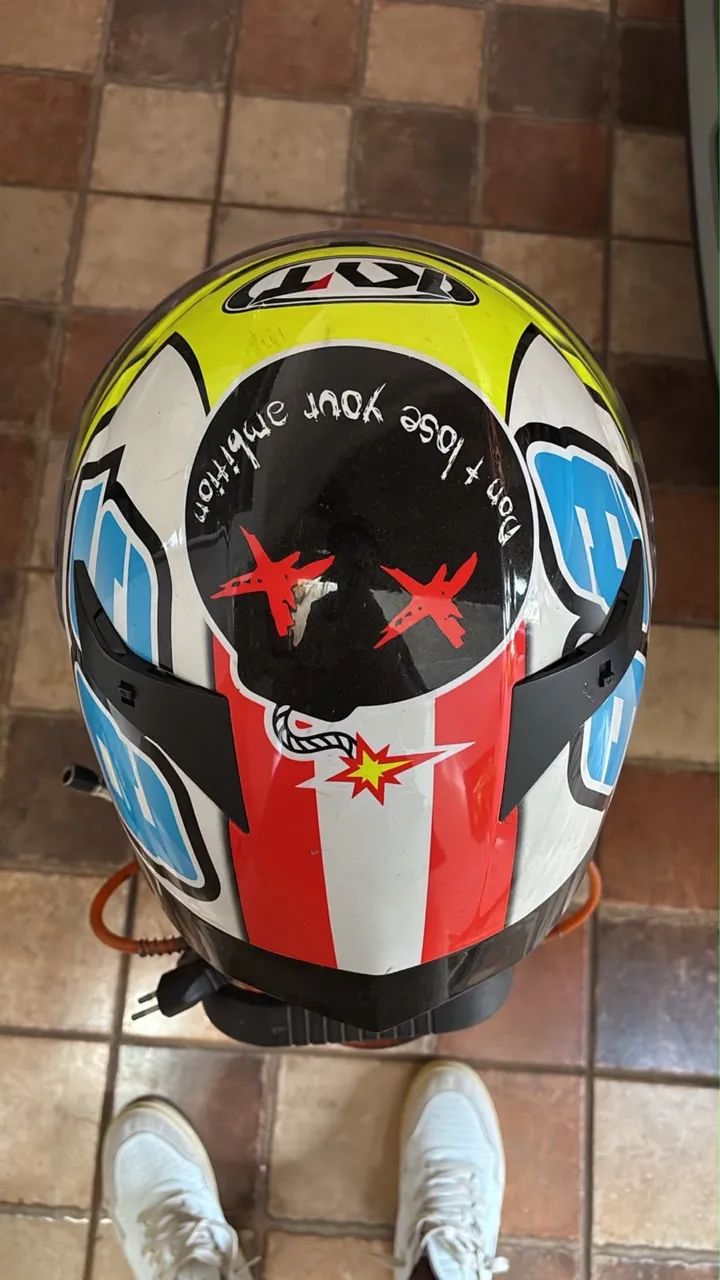 Capacete KYT