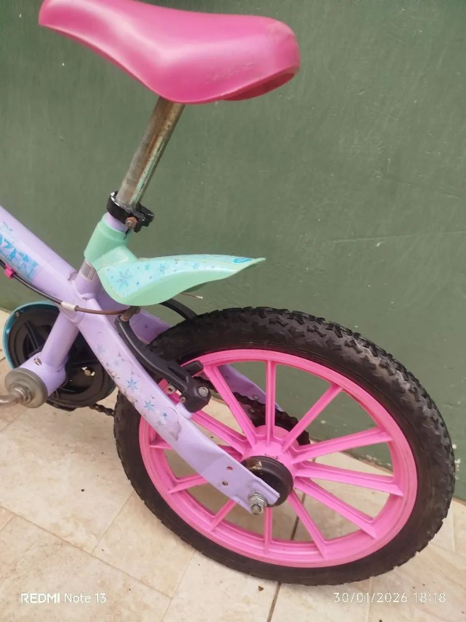 Bicicleta aro 16 com rodinhas - Foto 5
