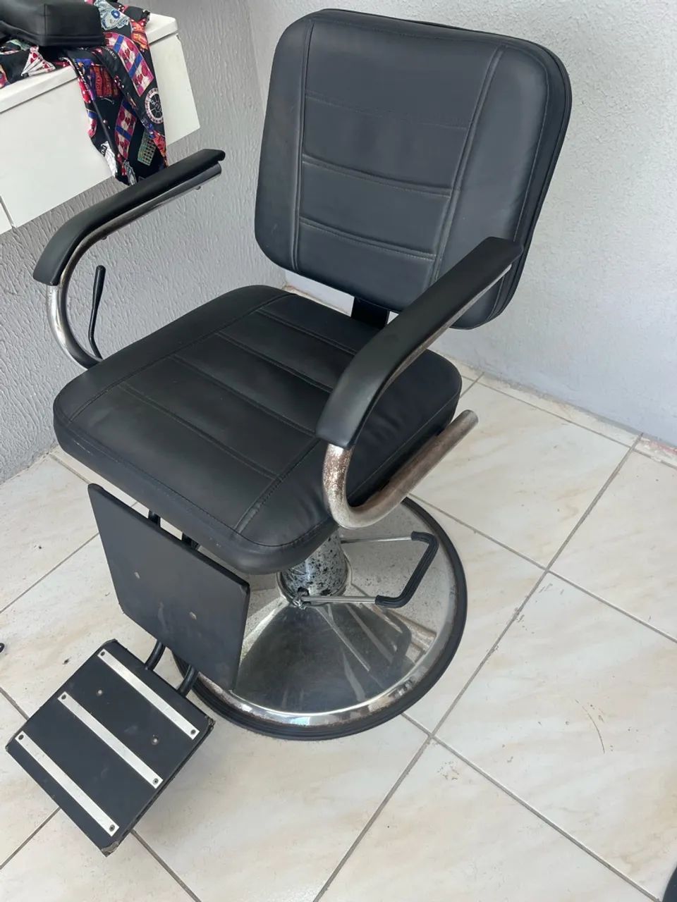 Cadeira de barbeiro reclinável  - Foto 2