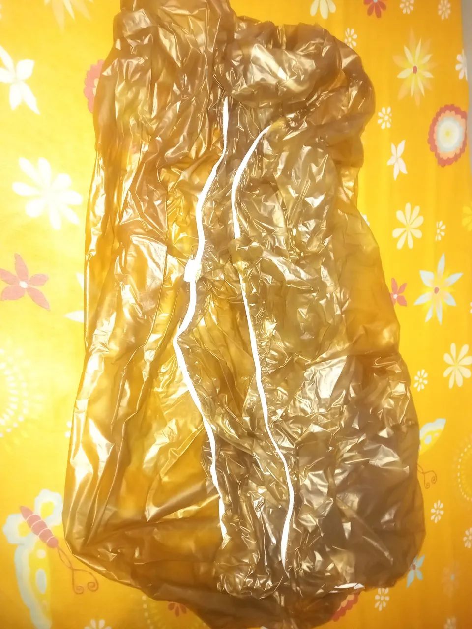Capa colchão Solteiro impermeável com elástico  - Foto 2