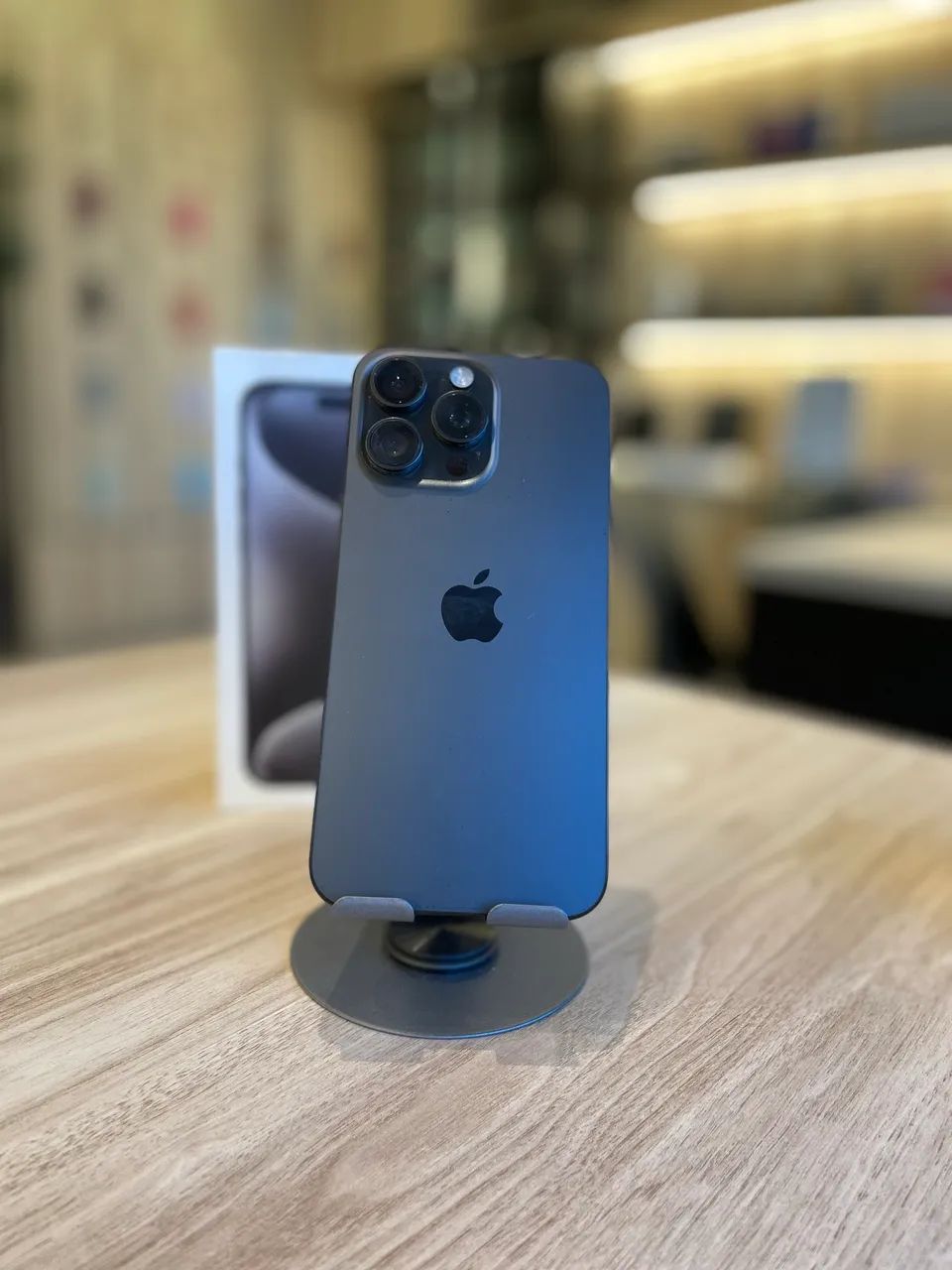 iPhone 15 Pro Max 256Gb Preto 83%