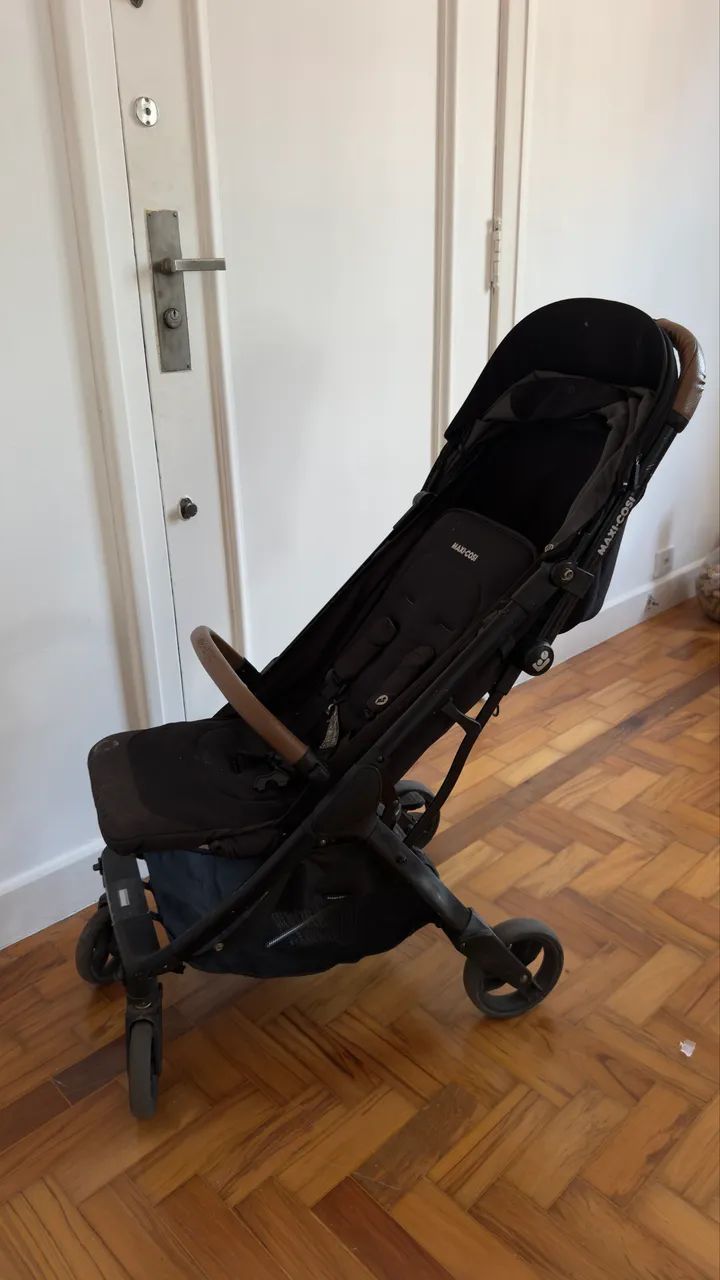 Carrinho de bebê - Maxi Cosi - Modelo Eva  