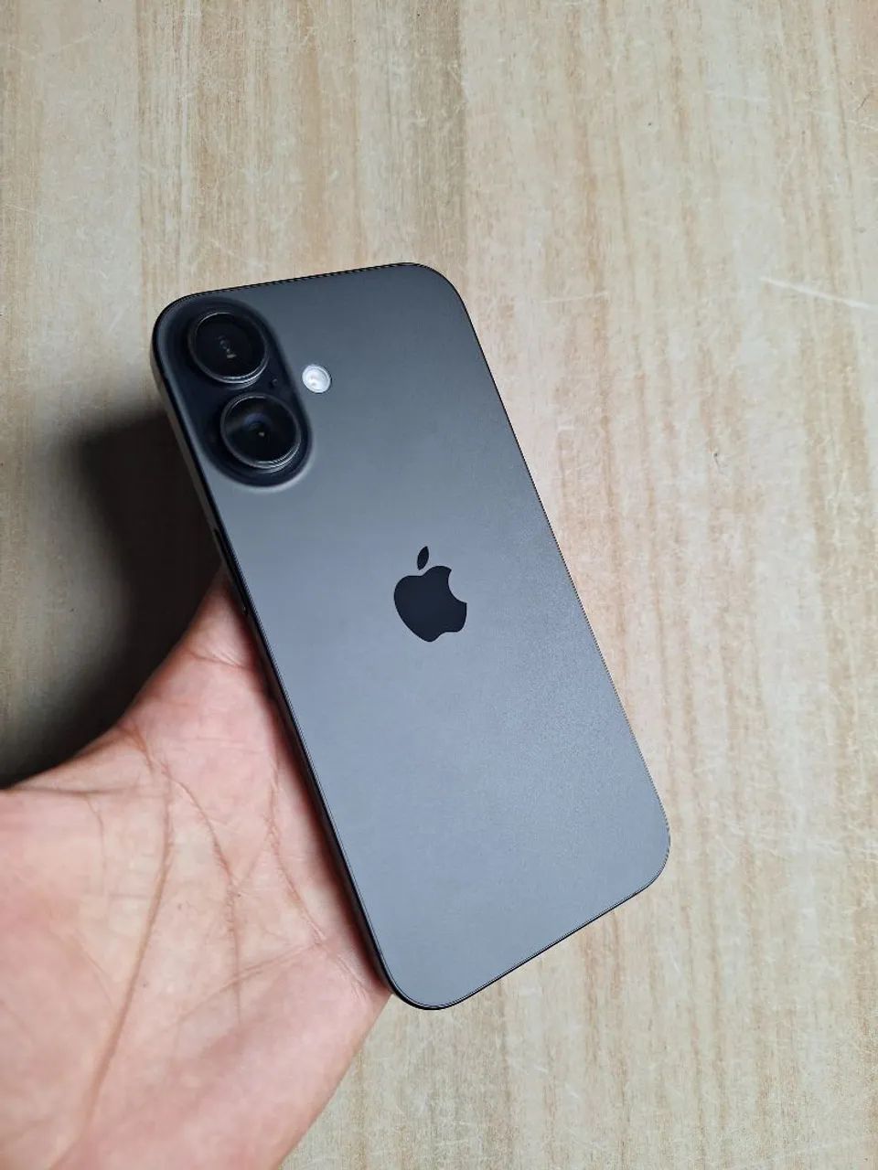 Iphone 16 128gb Bateria 100% - Celulares e Smartphones - Senhora