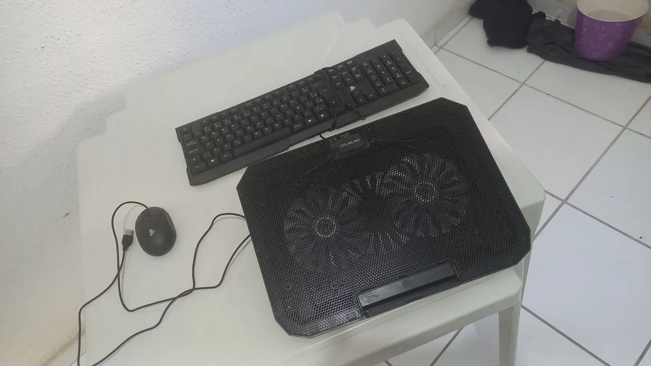 Base de notebook + teclado e mouse por 100 reais 