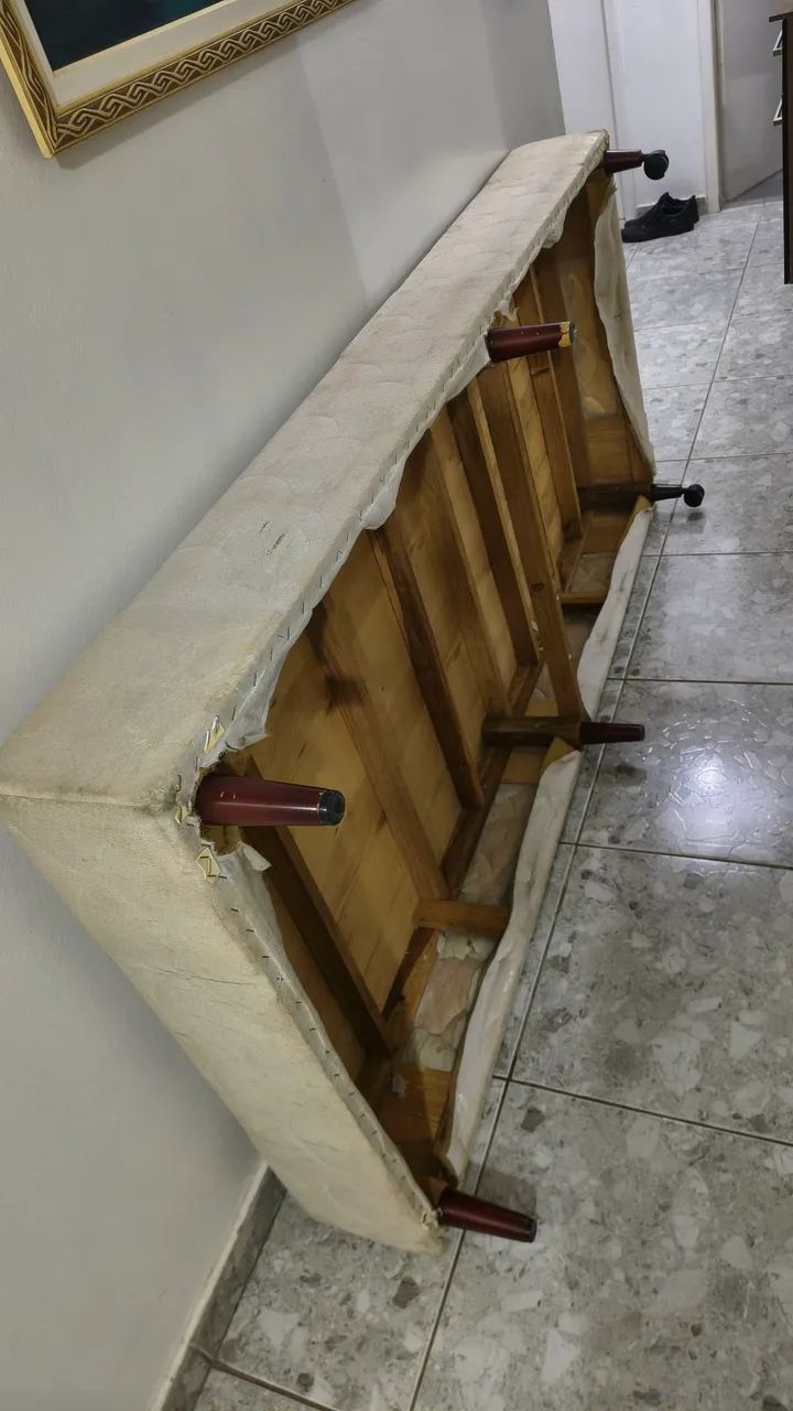 Vendo Cama Box Solteiro em boas condições  - Foto 3