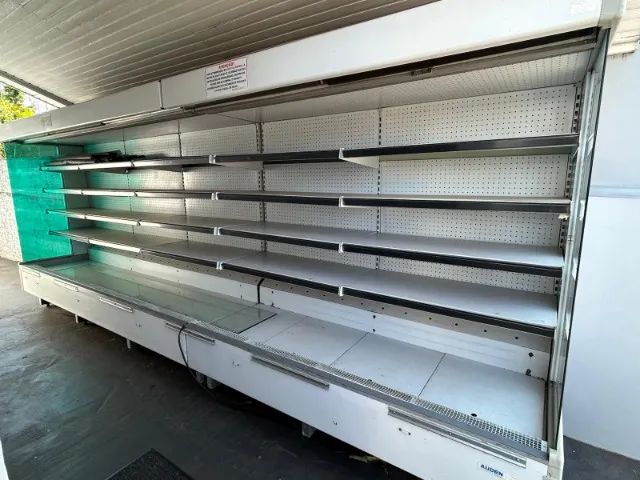 MERCADO BALCÃO REFRIGER. LATCÍNIO/ HORTIFRUTTI  5MT