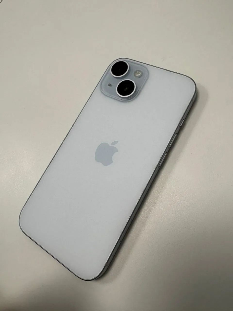 iPhone 15 azul  - Foto 5