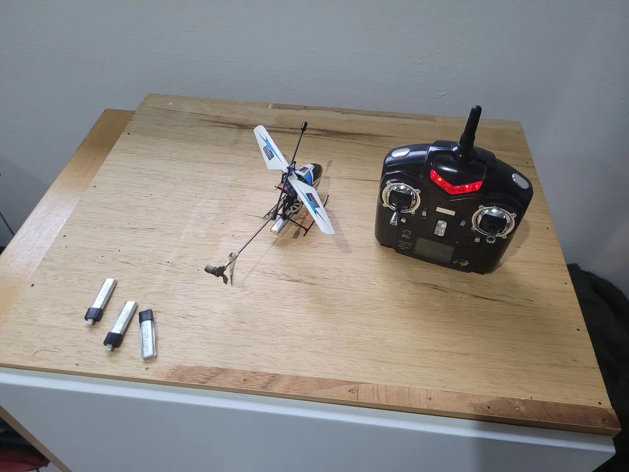 Helicóptero pequeno de controle remoto - Foto 2