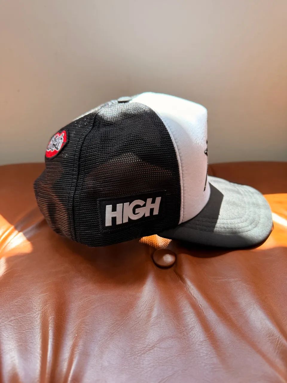 Boné Trucker Ajustável High Company  - Foto 2