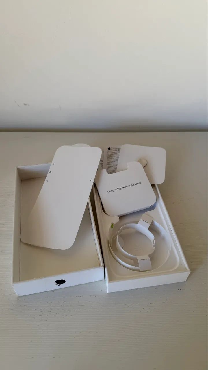 Caixa vazia iPhone 15 preto - Foto 3