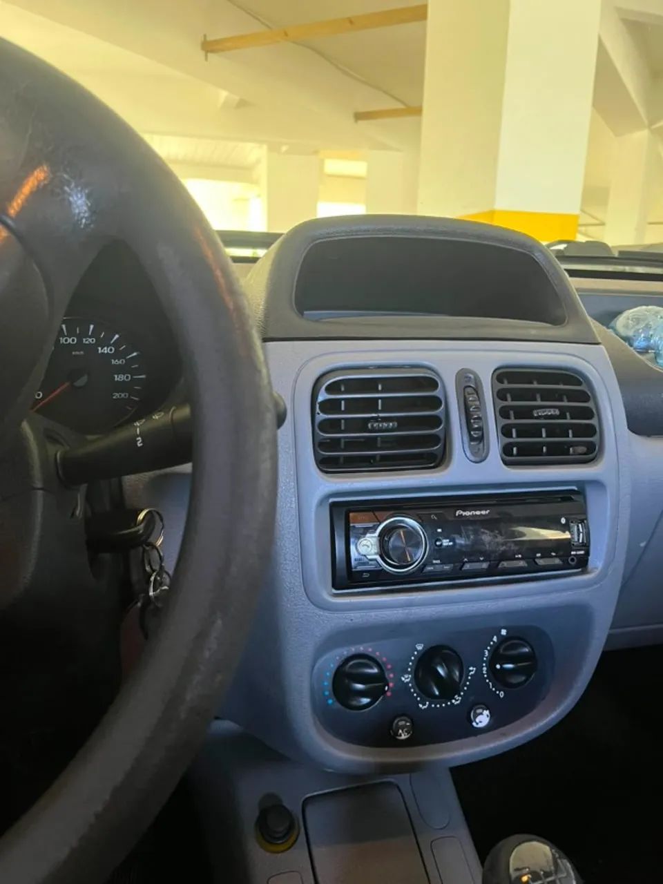 Renault Clio Hi-flex 1.0 16V 3P 2011 - Foto 5