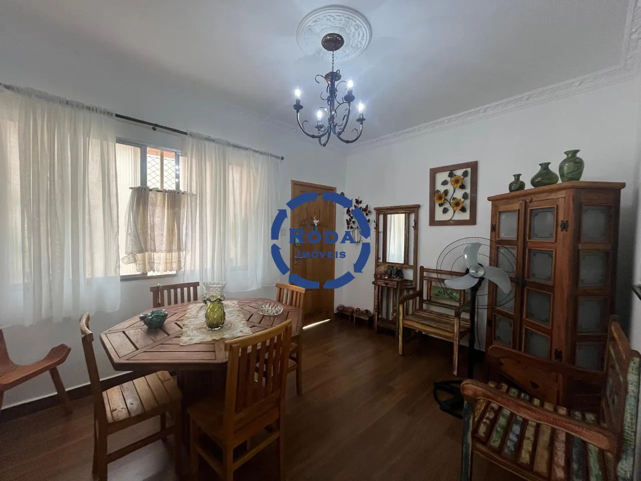 Apartamento Térreo no Macuco  3 Dormitóri - Foto 2