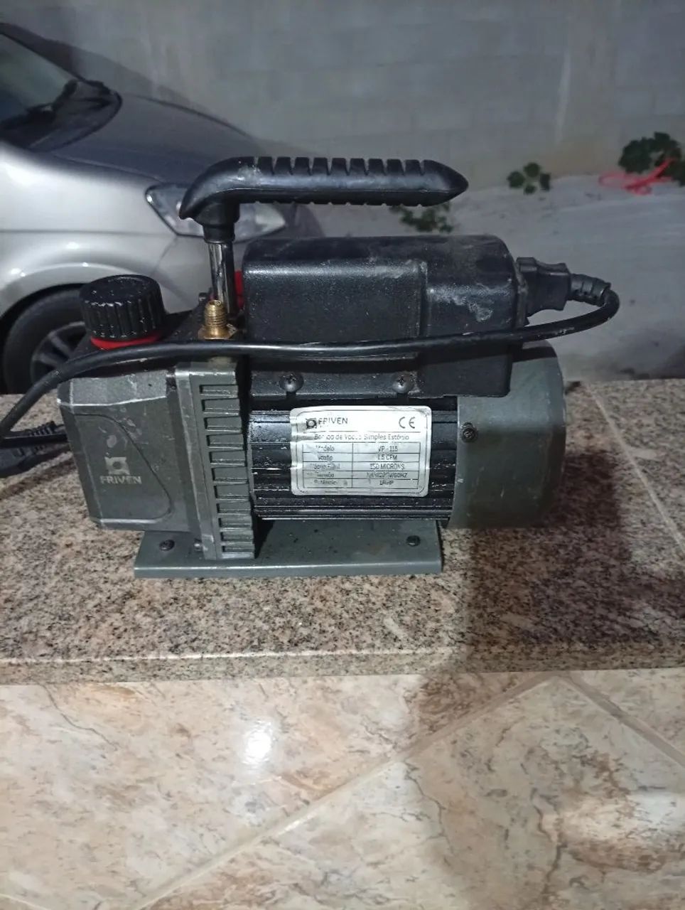 Bomba de vácuo 1,5 CFM bivolt 