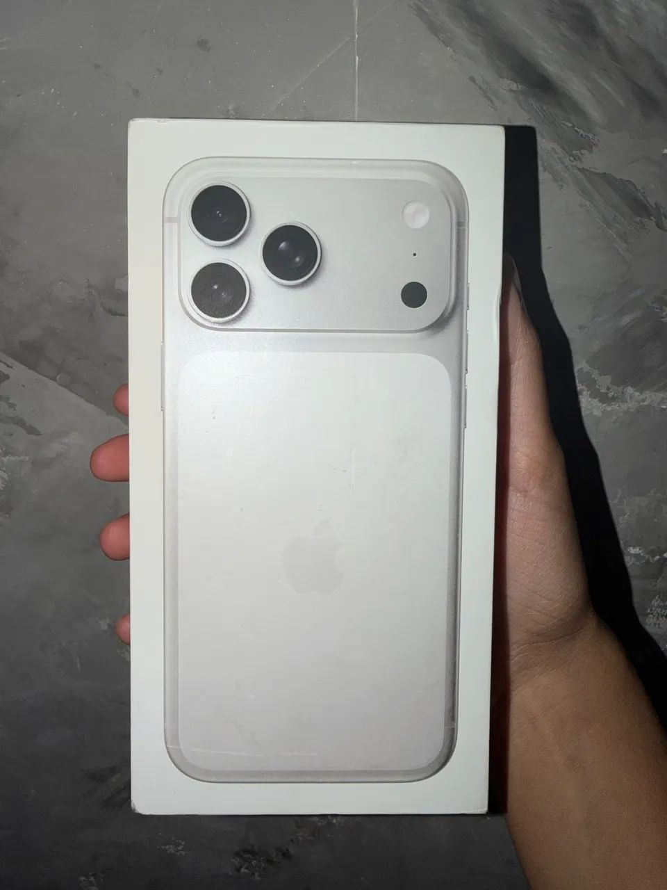 iPhone 17 pro max - 1 MÊS DE USO