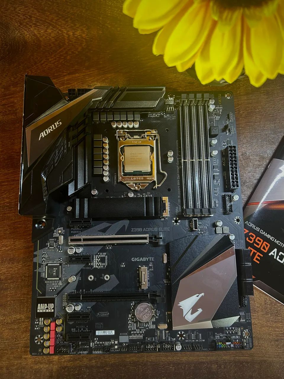 【中古】 Z390 AORUS ELITE Core i7 8700K おまけ付 Review placa-mãe AORUS Z390 Elite / Testes I7 8700K 5Ghz / RAM