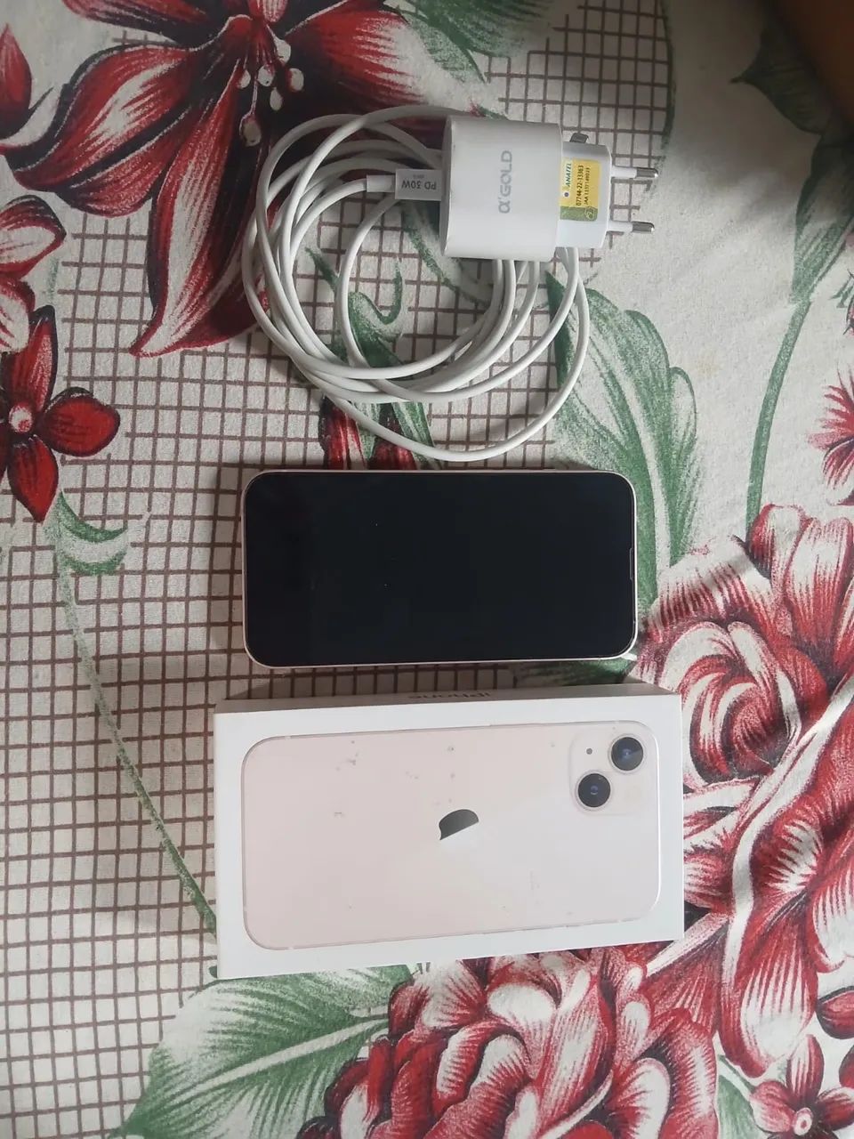 iPhone 13 de 2.300 - Foto 3
