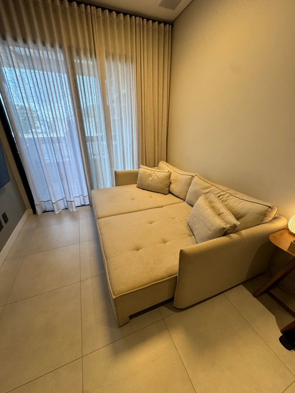 Sofá quatro lugares - Marca: Design Estúdio Maisofa / Modelo: sofá Feriado  - Foto 3