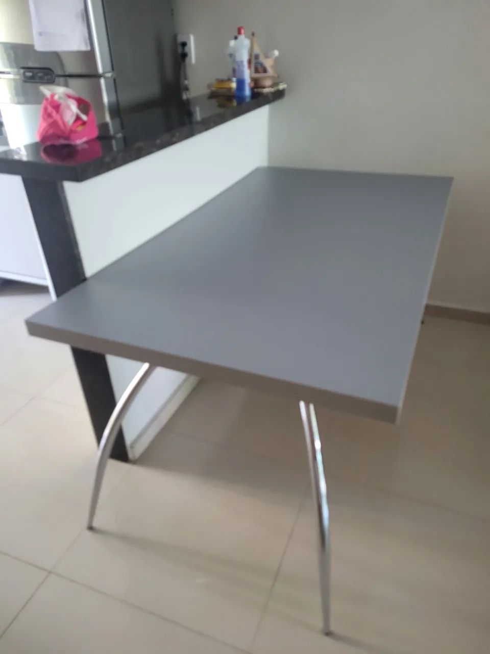 Mesa de MDF 6 cadeira - sem cadeiras - Foto 5