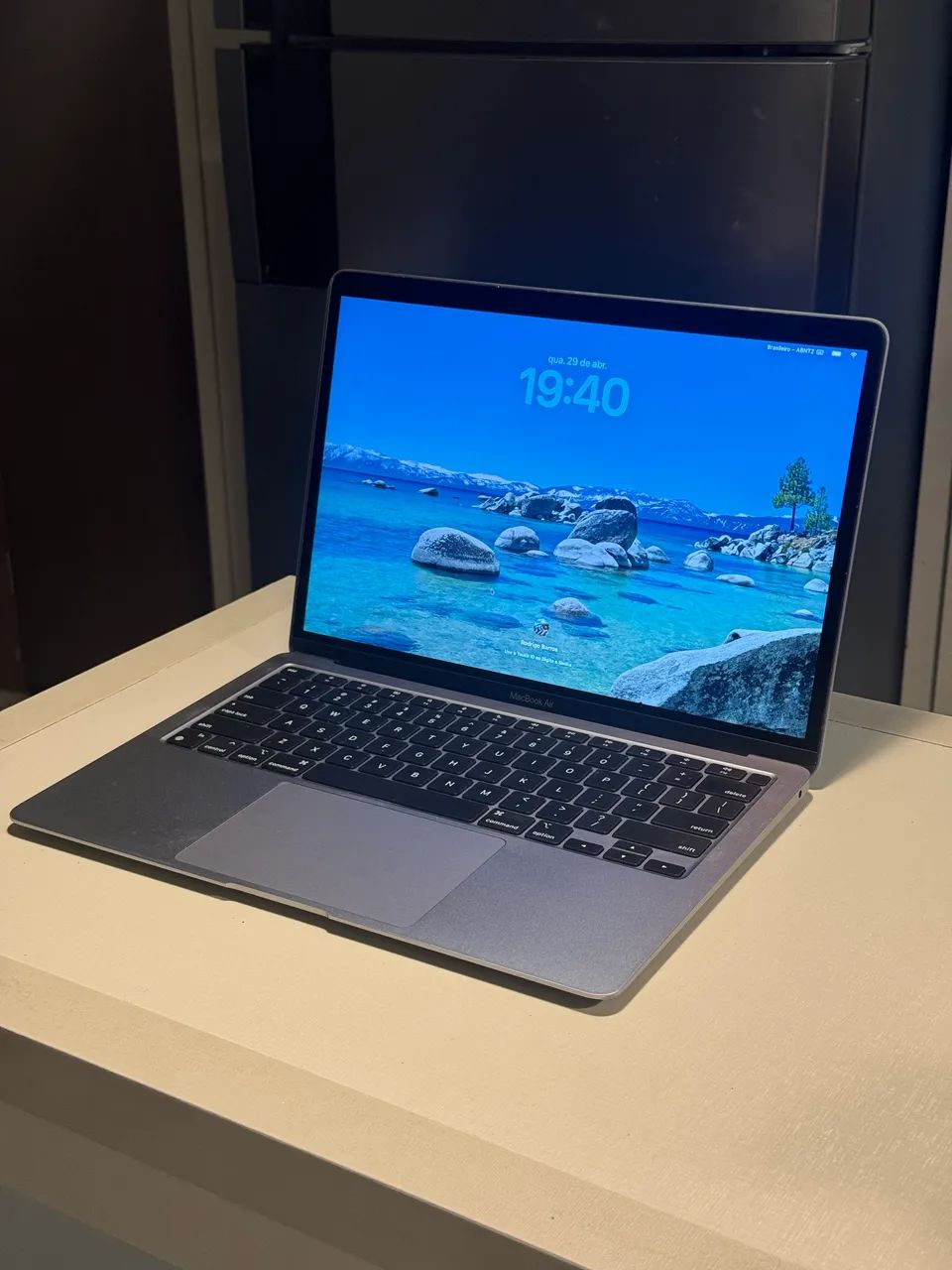 【箱有】Apple MacBook Air (M1, 2020) 最大容量94% MacBook Air M1 2020 512GB バッテリー最大94% オマケあり スペース