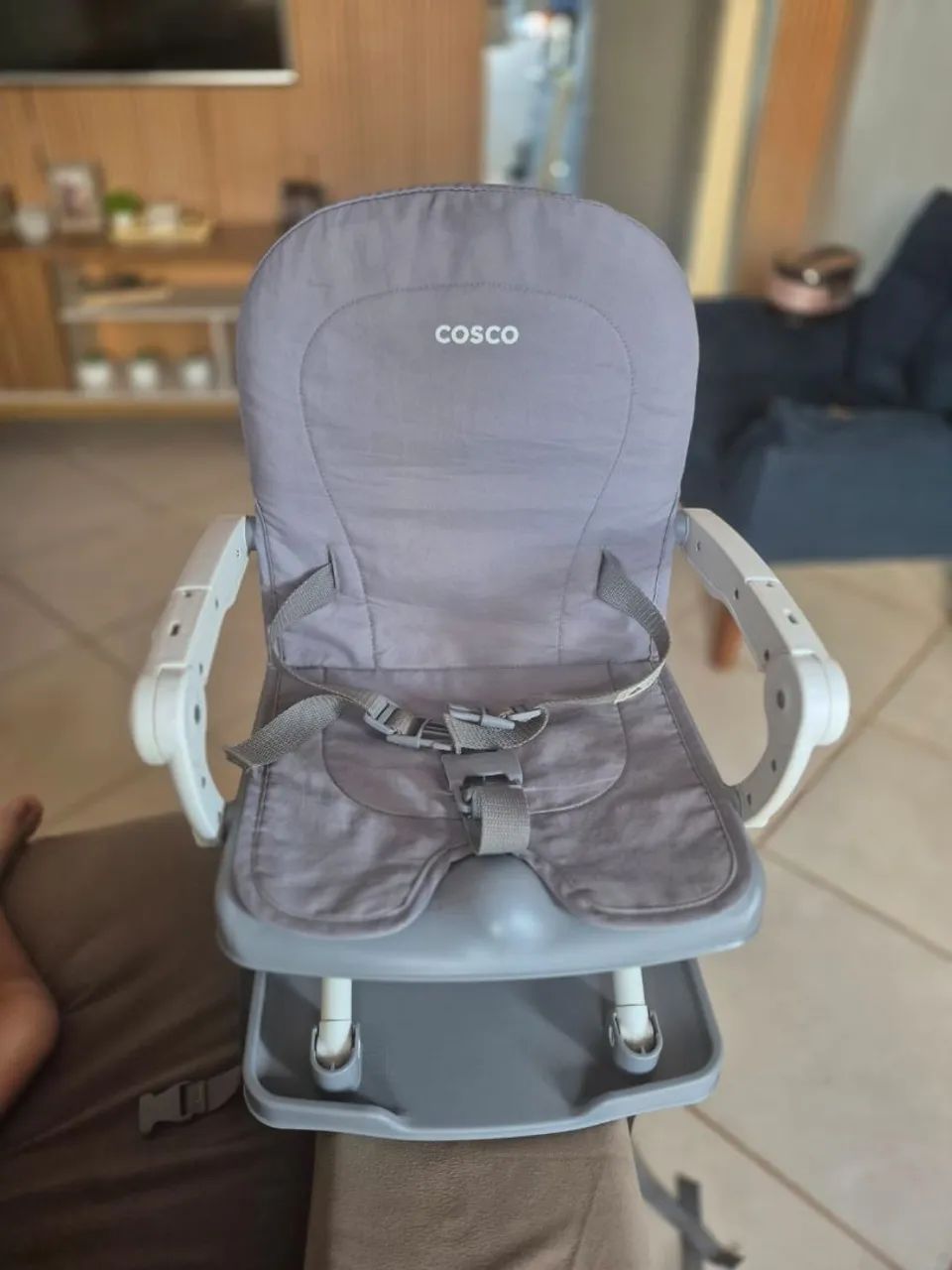 CADEIRINHA DE ALIMENTAÇÃO PORTÁTIL COSCO - Foto 3