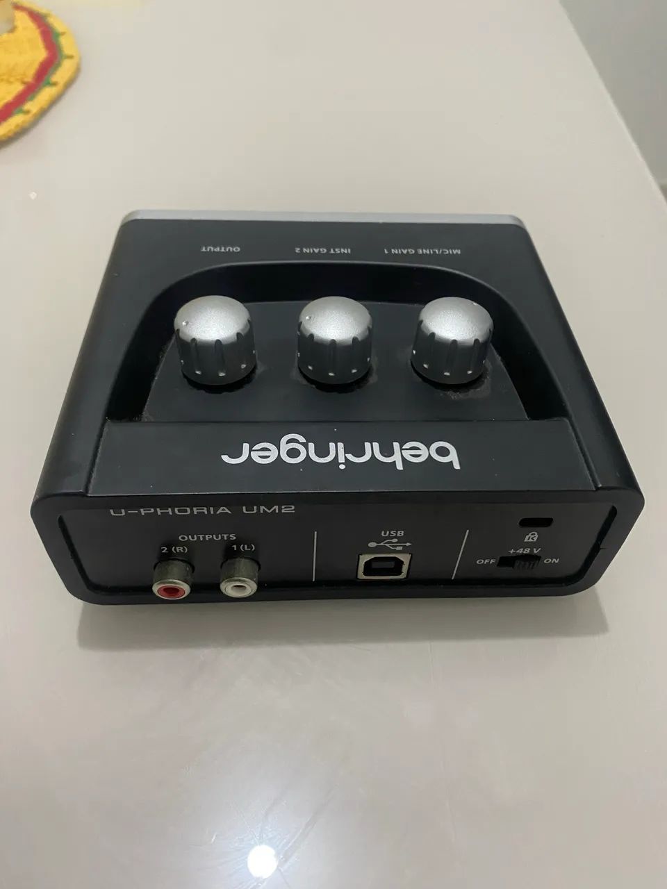 Interface de Áudio Behringer U-Phoria UM2  - Foto 3