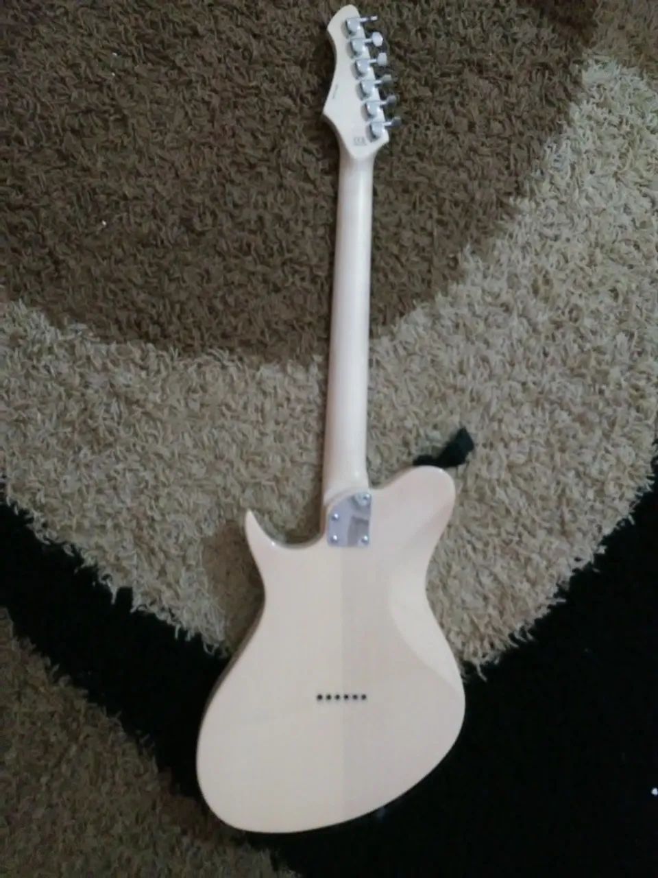 Guitarra Aria Pra II Flying Joy - Foto 2
