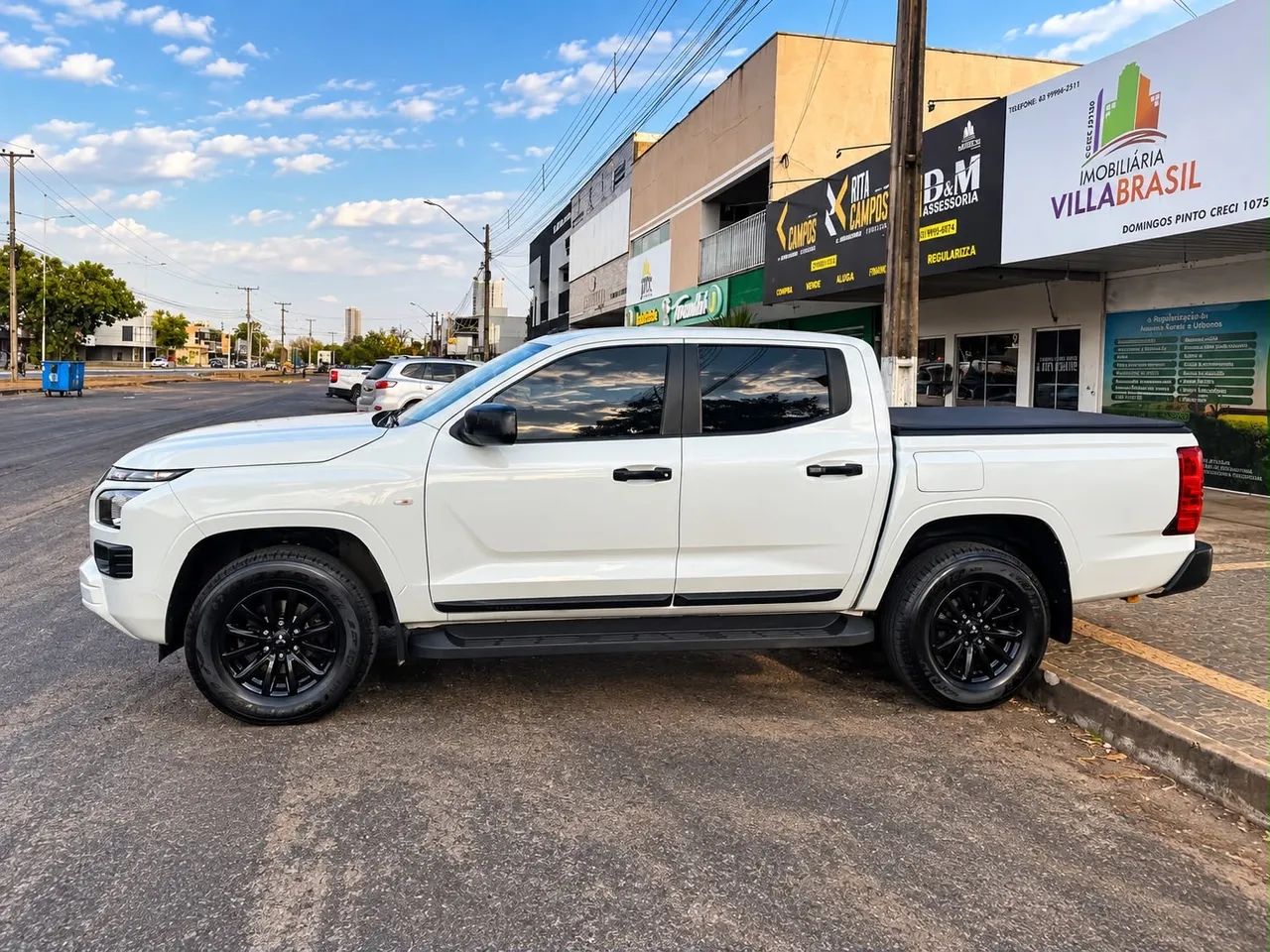 Mitsubishi Triton GL AT 4X4 2025 2025