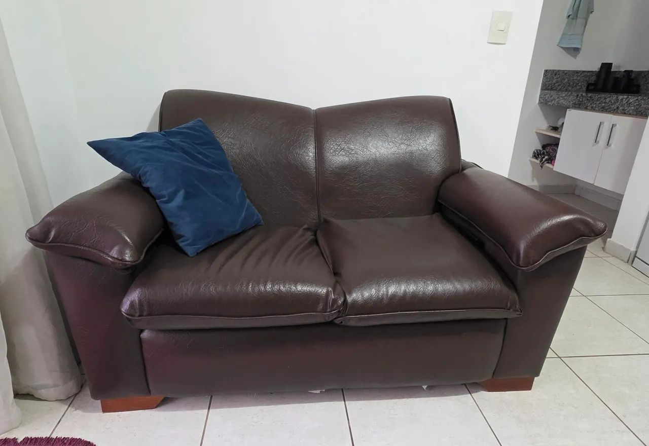 Sofá em courino - Foto 2