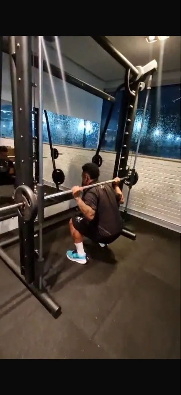 Aparelhos de Musculação Movement 
