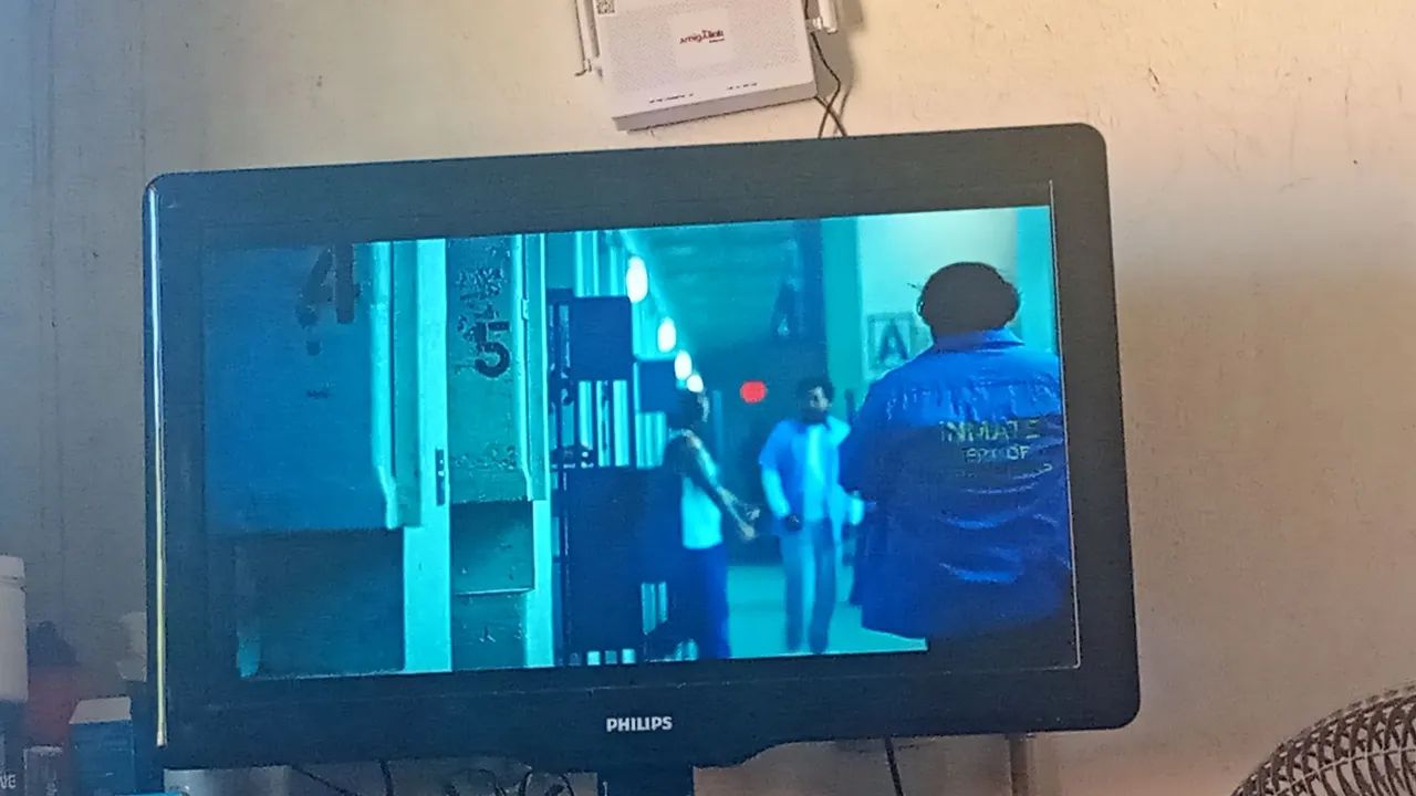 Tv Philips 32 polegadas não smart - Foto 3