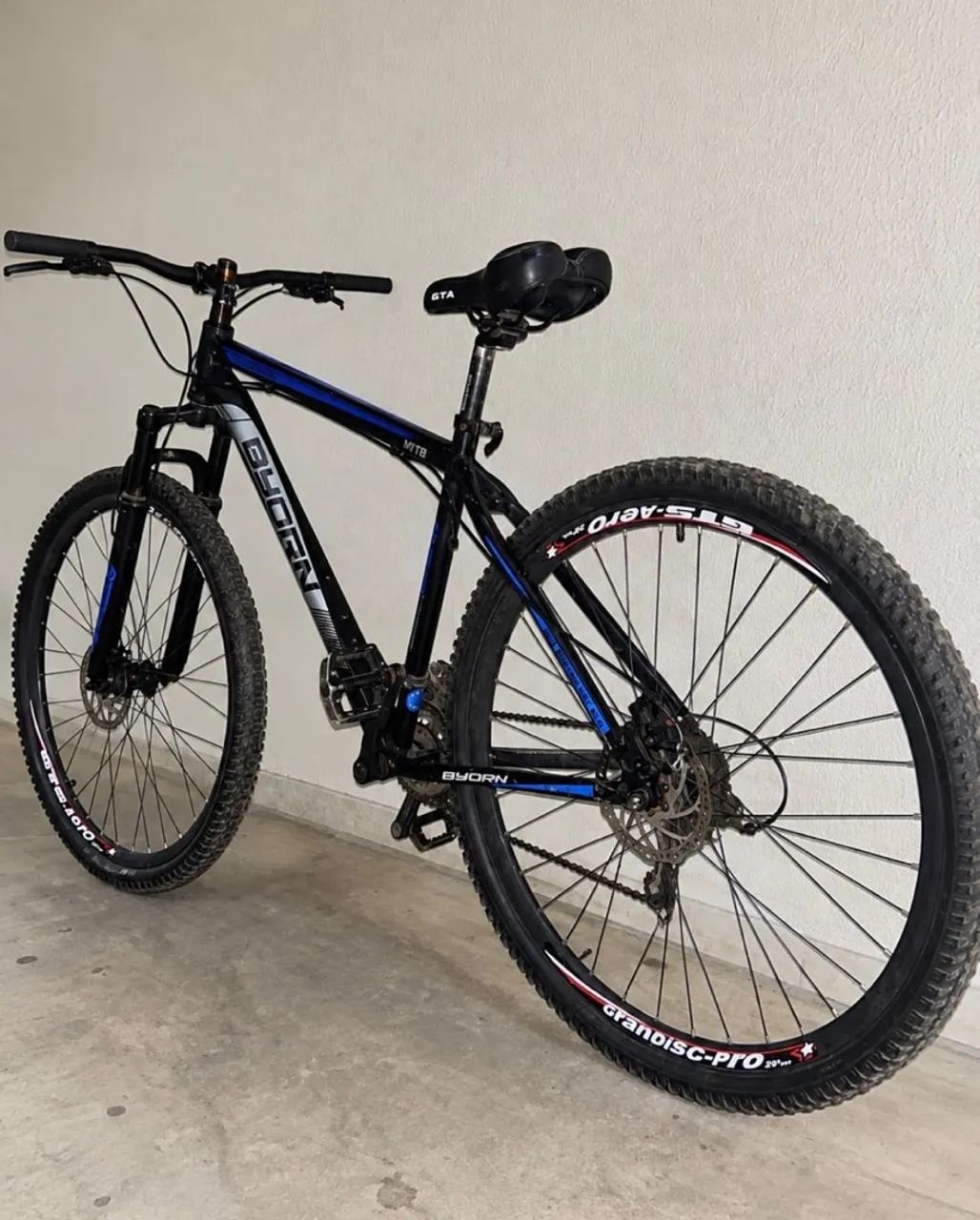 Bicicleta MTB aro 29 - Foto 3